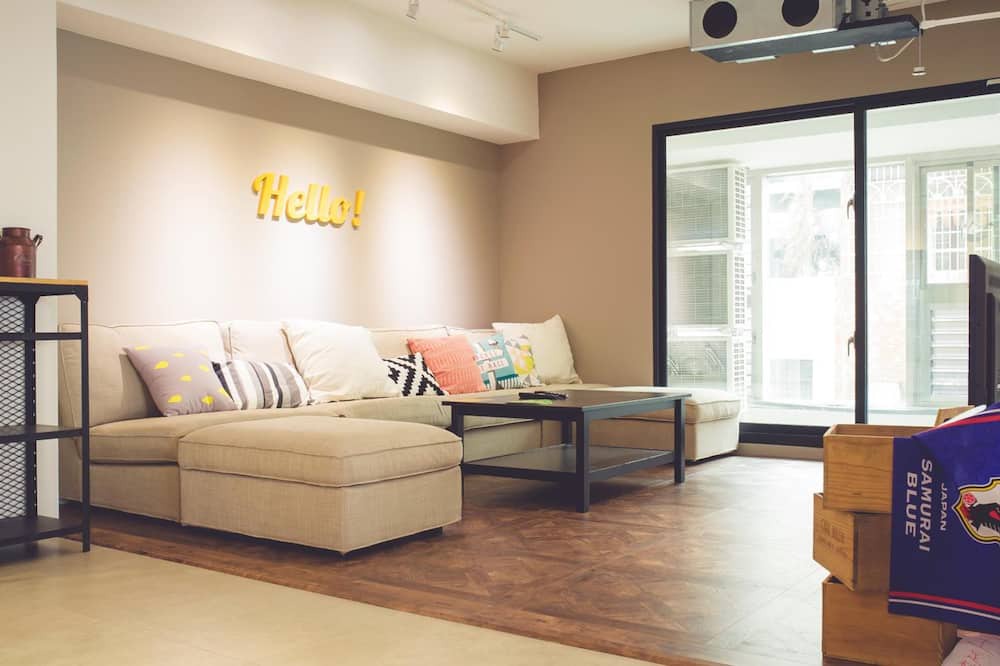 Photo of Livingroom in Sinsing District