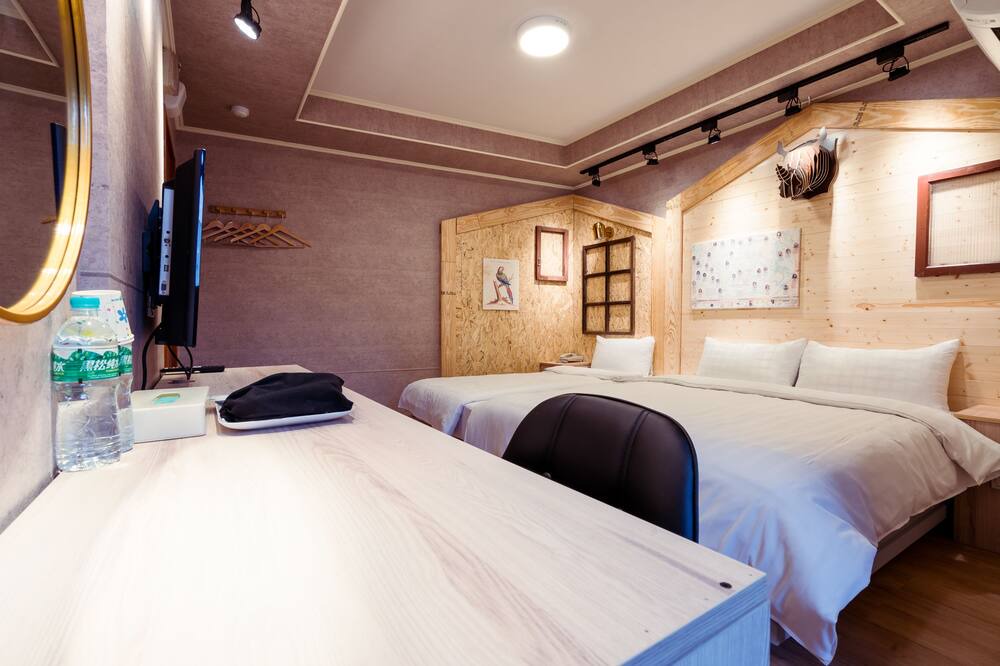 Photo of Bedroom in East District