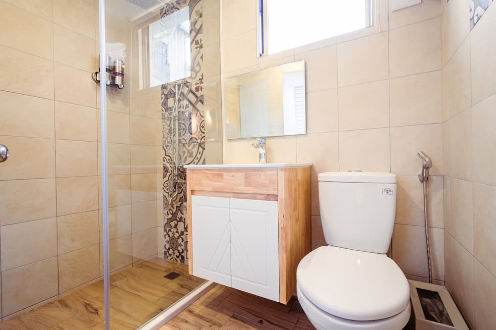 Photo of Bathroom in East District