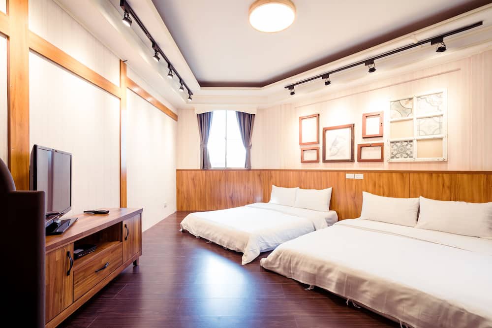 Photo of Bedroom in East District