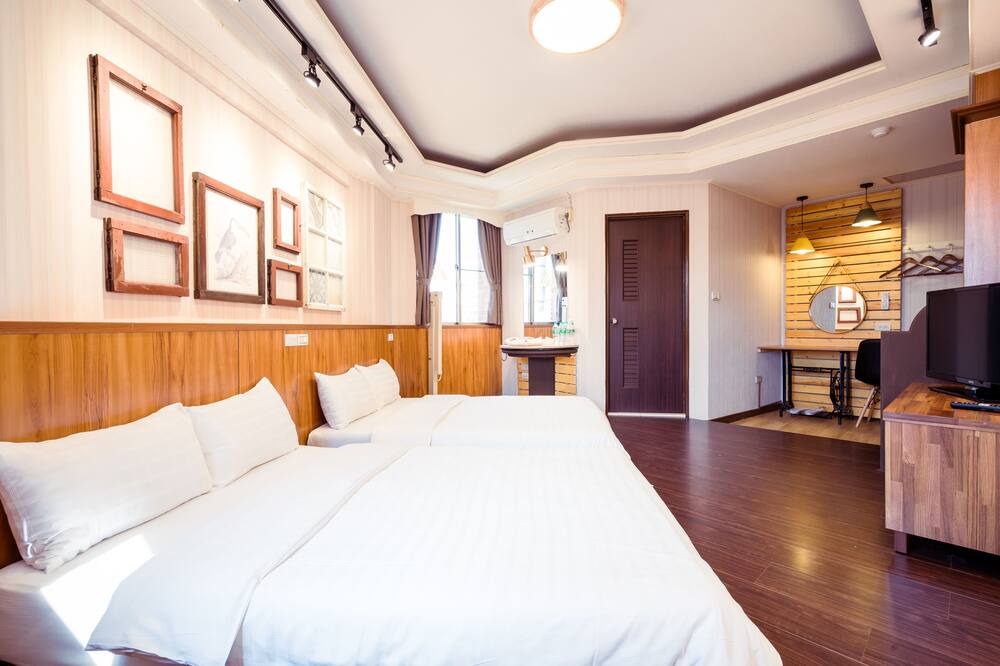Photo of Bedroom in East District