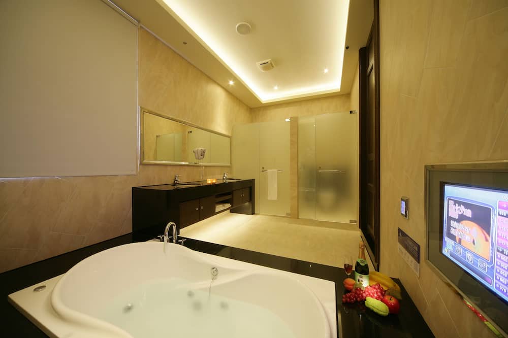 Photo of Bathroom in Daya