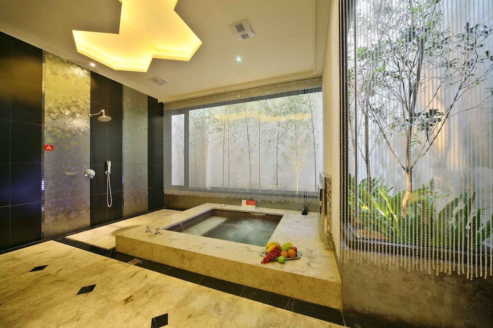 Photo of Bathroom in Nantun District