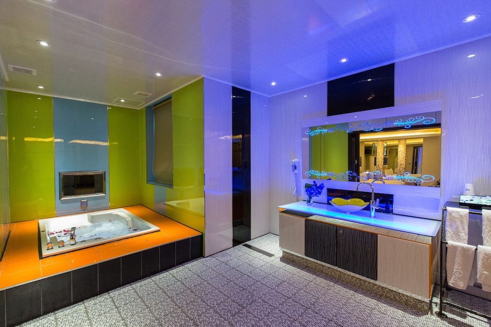 Photo of Bathroom in Taoyuan District