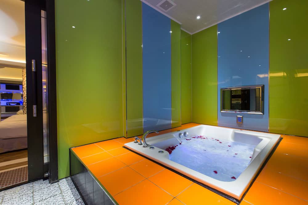 Photo of Bathroom in Taoyuan District