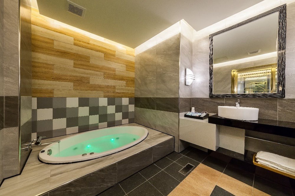 Photo of Bathroom in Taoyuan District