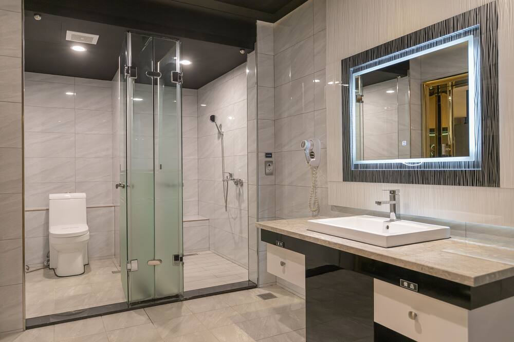 Photo of Bathroom in Taoyuan District