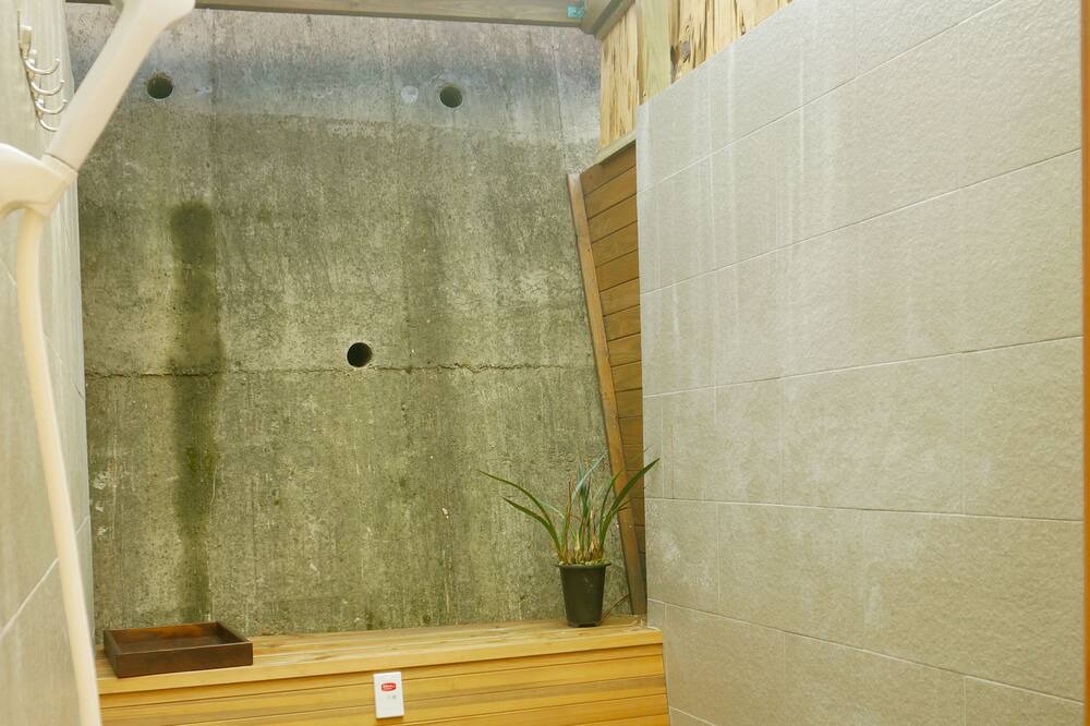 Photo of Bathroom in Yuli