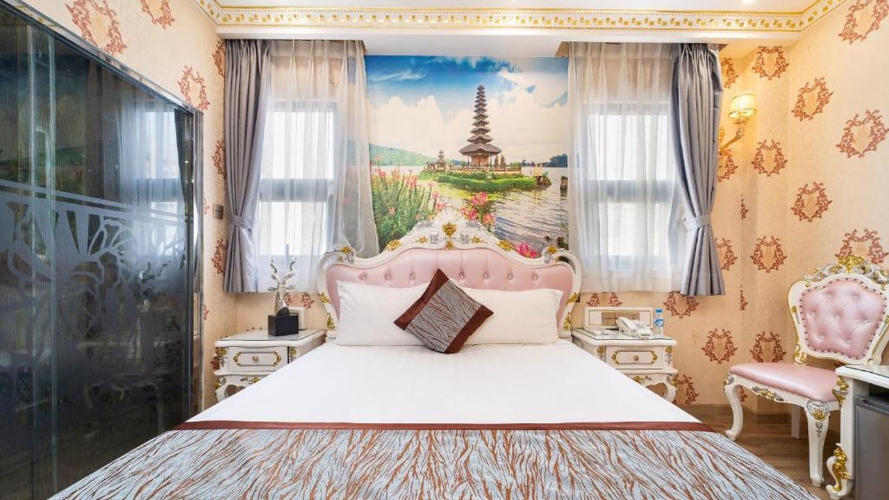 Photo of Bedroom in District 10