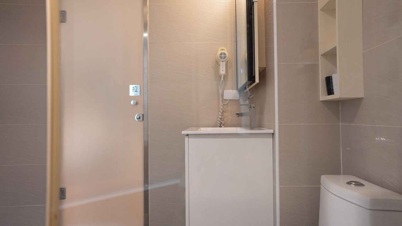 Photo of Bathroom in East District