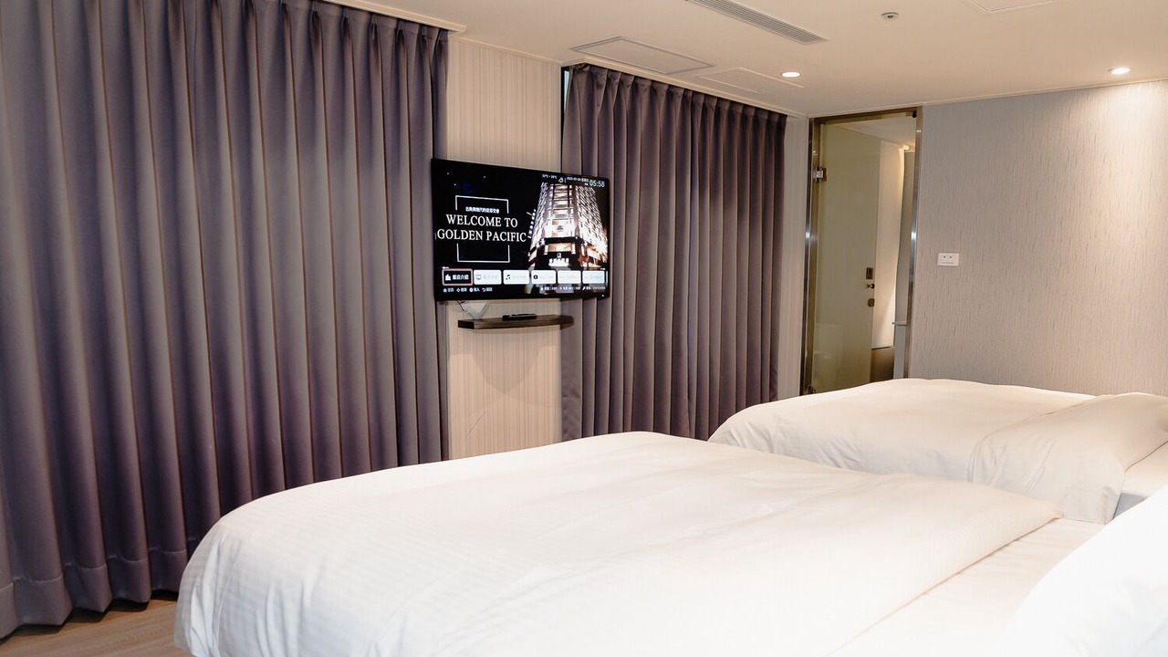 Photo of Bedroom in East District