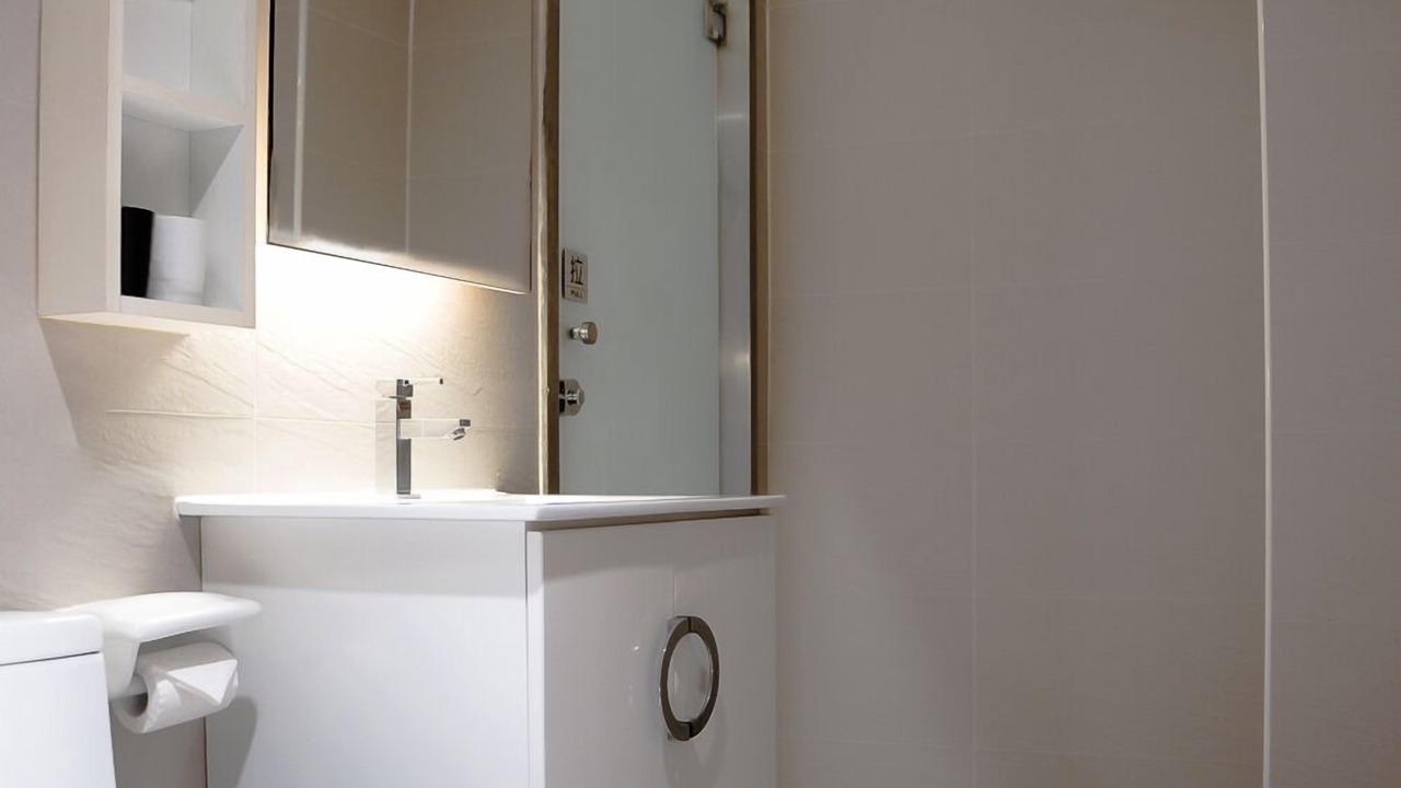 Photo of Bathroom in East District