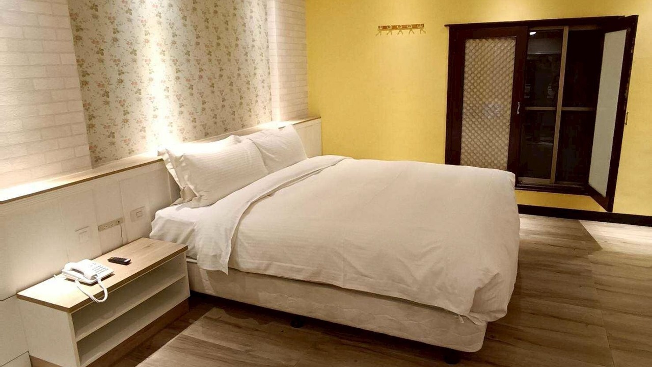 Photo of Bedroom in Hunei District