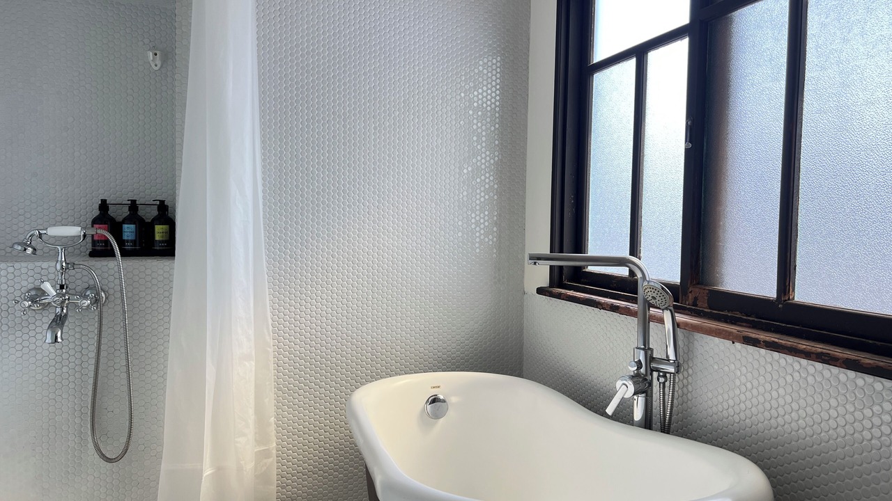 Photo of Bathroom in West Central District
