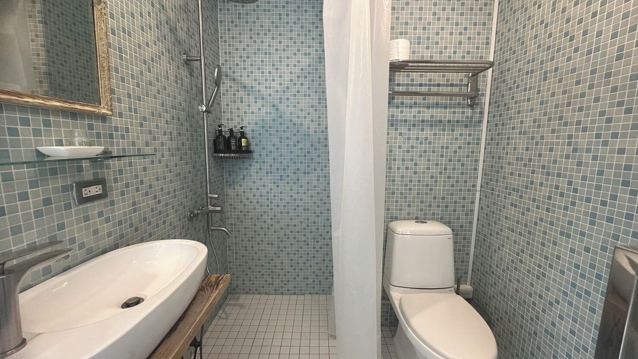 Photo of Bathroom in West Central District