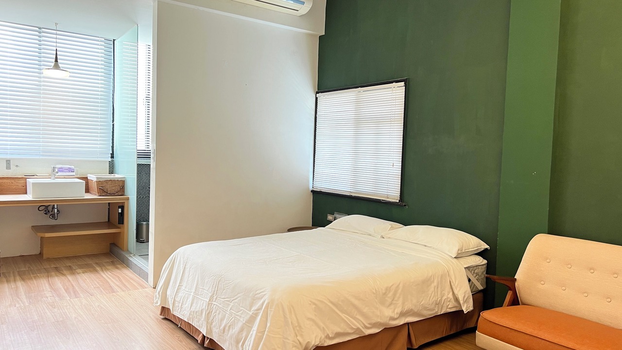 Photo of Bedroom in West Central District