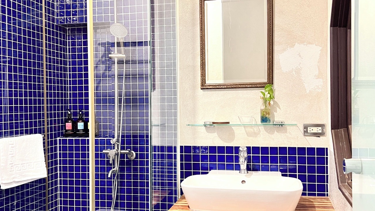 Photo of Bathroom in West Central District
