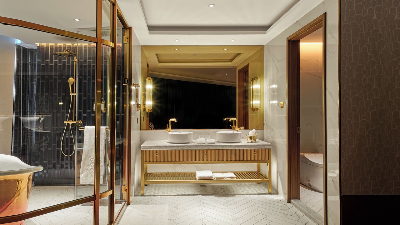 Photo of Bathroom in Central District