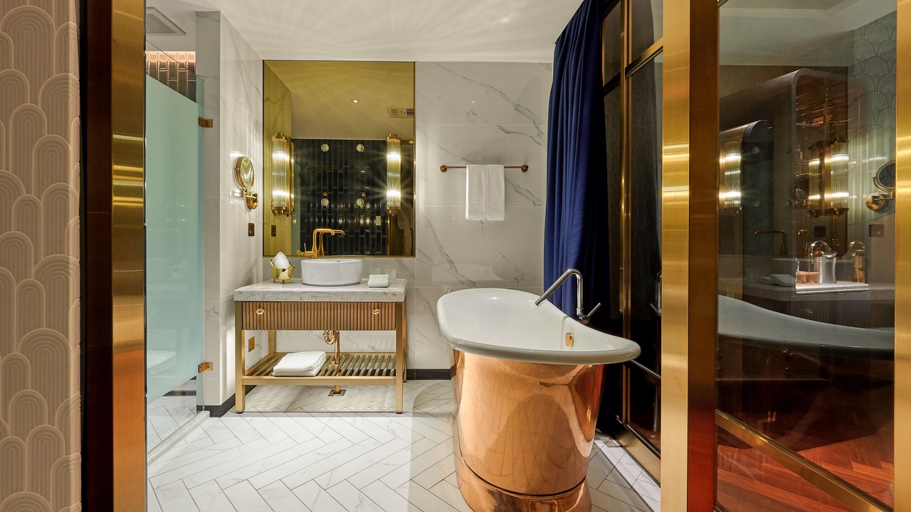 Photo of Bathroom in Central District