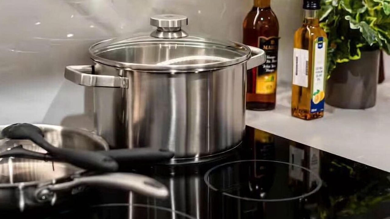 Photo of Kitchen in District 1