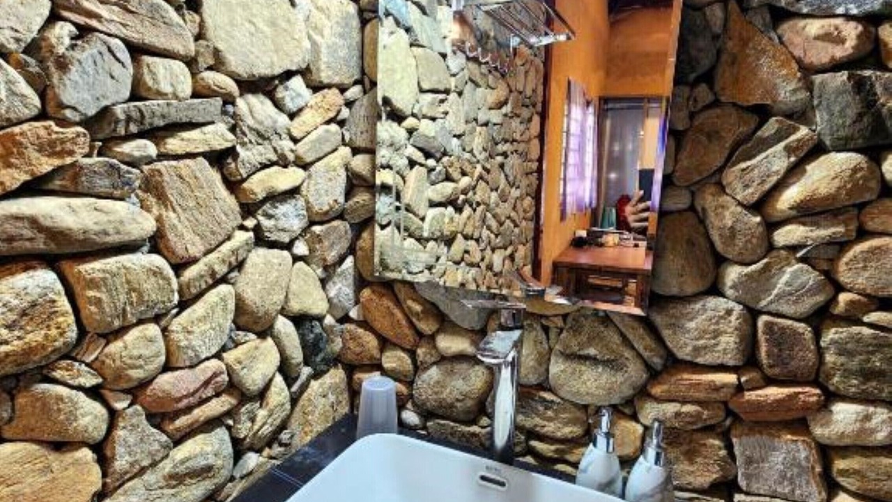 Photo of Bathroom in Bat Xat