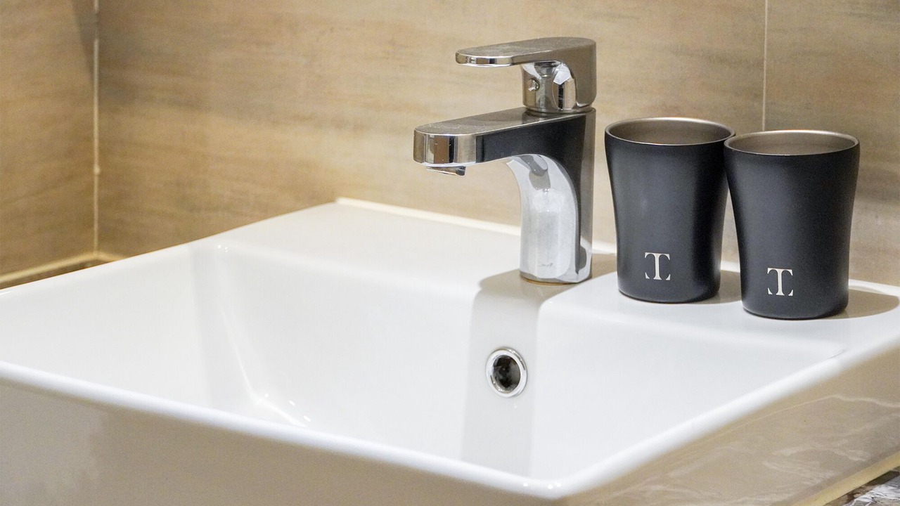 Photo of Bathroom in Central District