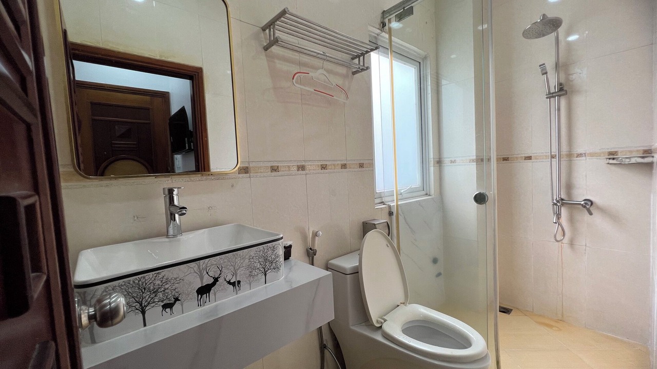 Photo of Bathroom in District 11