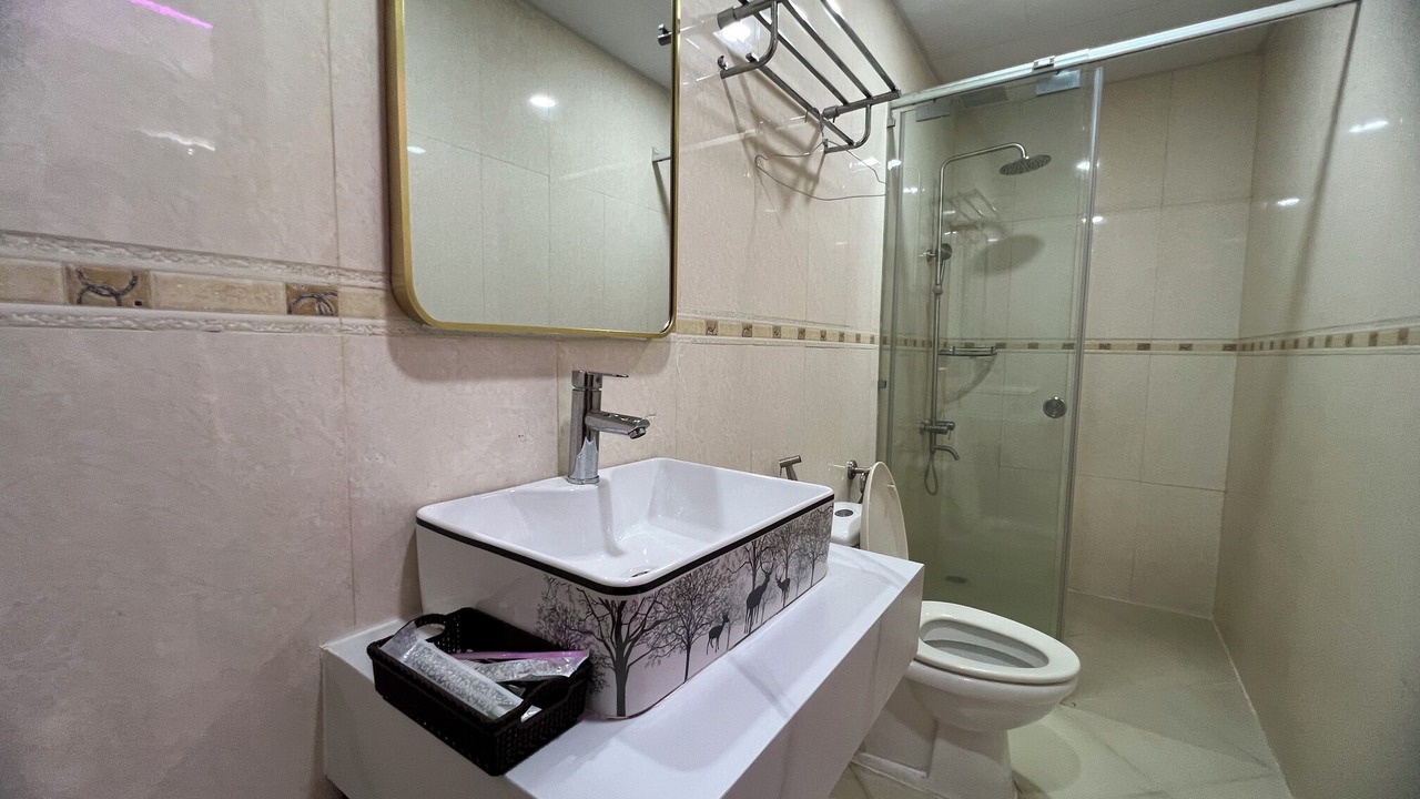 Photo of Bathroom in District 11