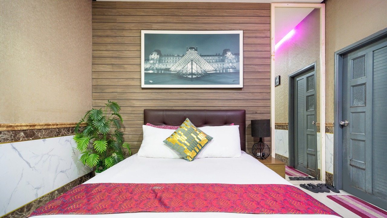 Photo of Bedroom in District 10