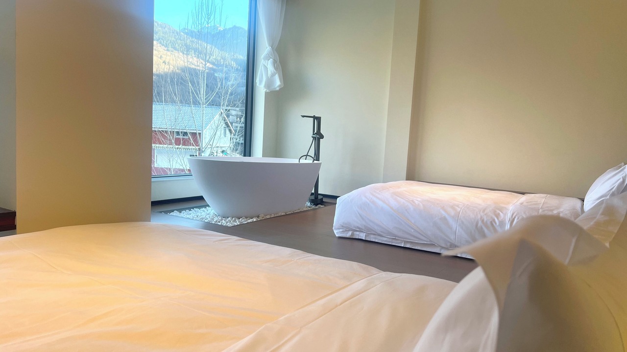 Photo of Bedroom in Jiuzhaigou