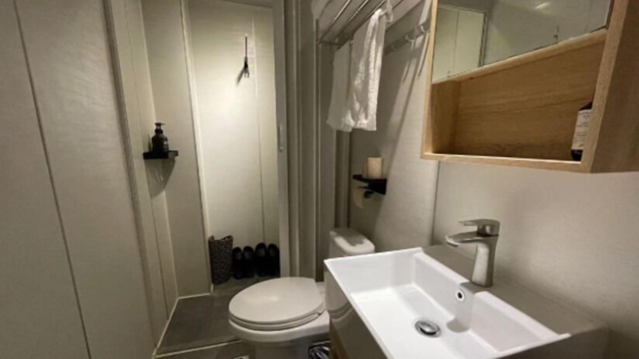 Photo of Bathroom in Downtown Beijing