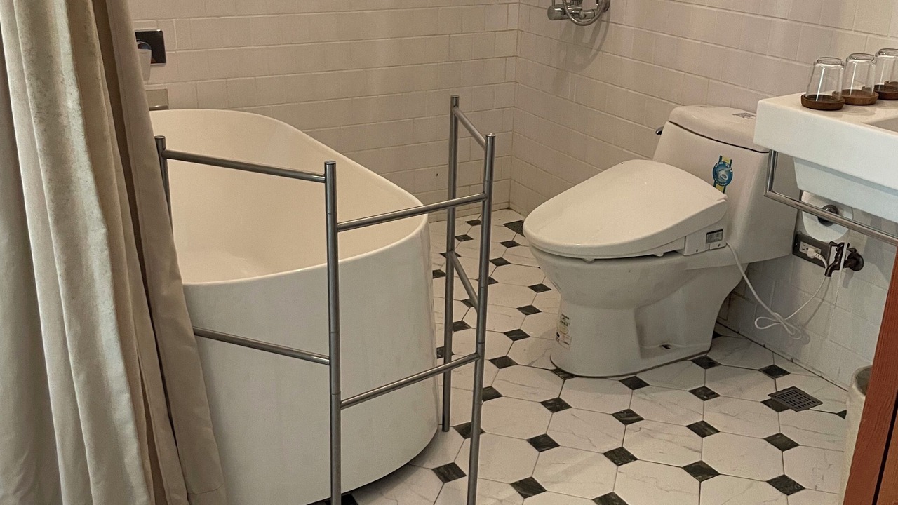 Photo of Bathroom in Lugu