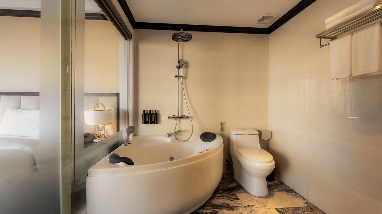 Photo of Bathroom in Ha Long