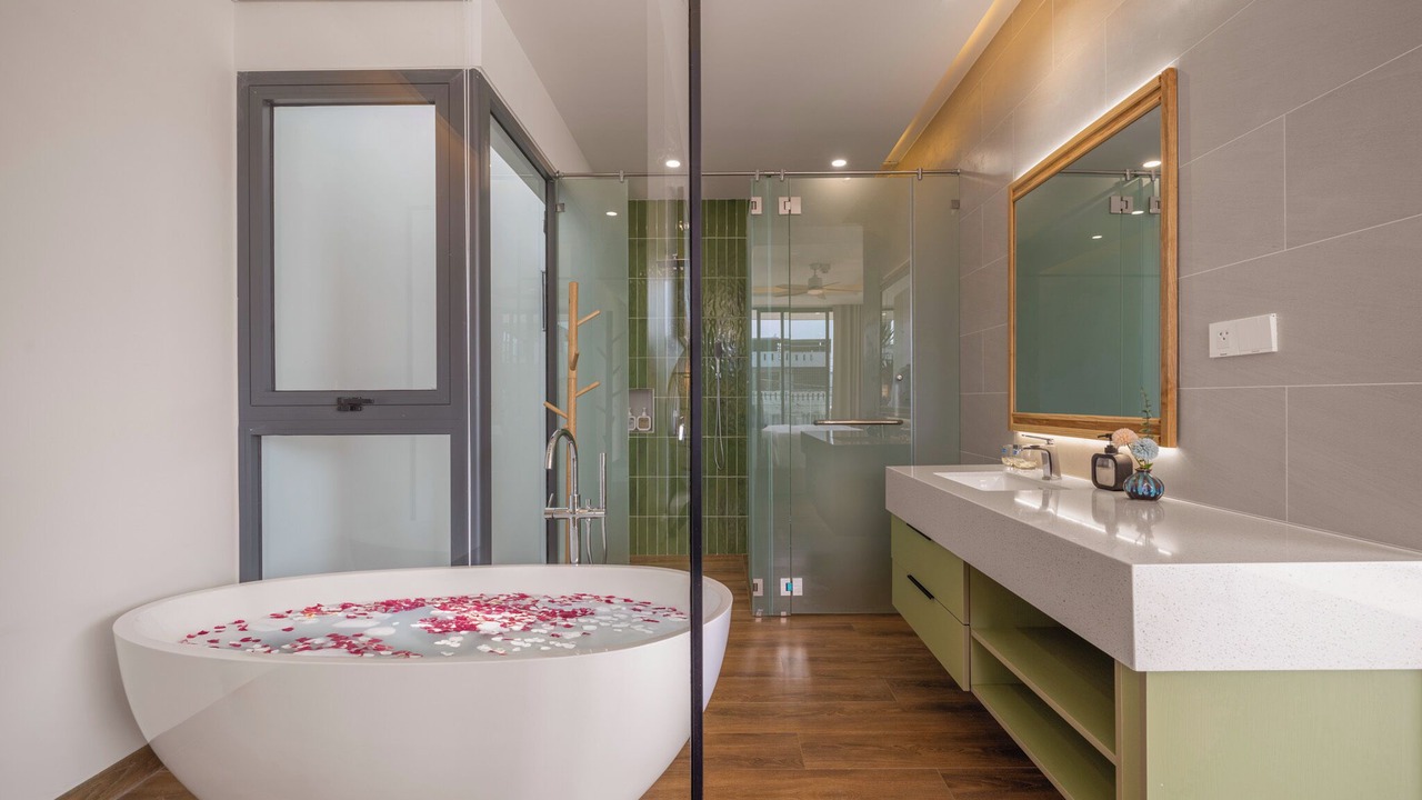 Photo of Bathroom in Ngu Hanh Son
