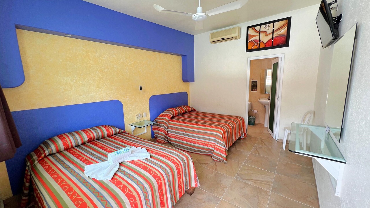Photo of Bedroom in R