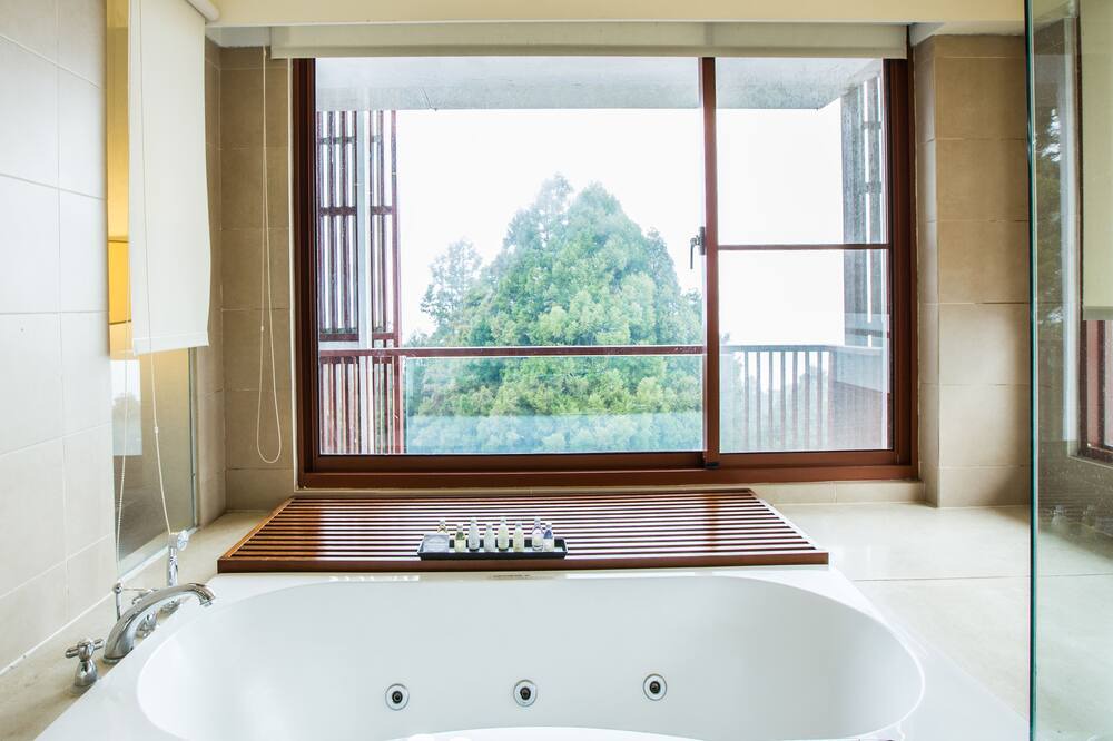 Photo of Bathroom in Zhongzheng