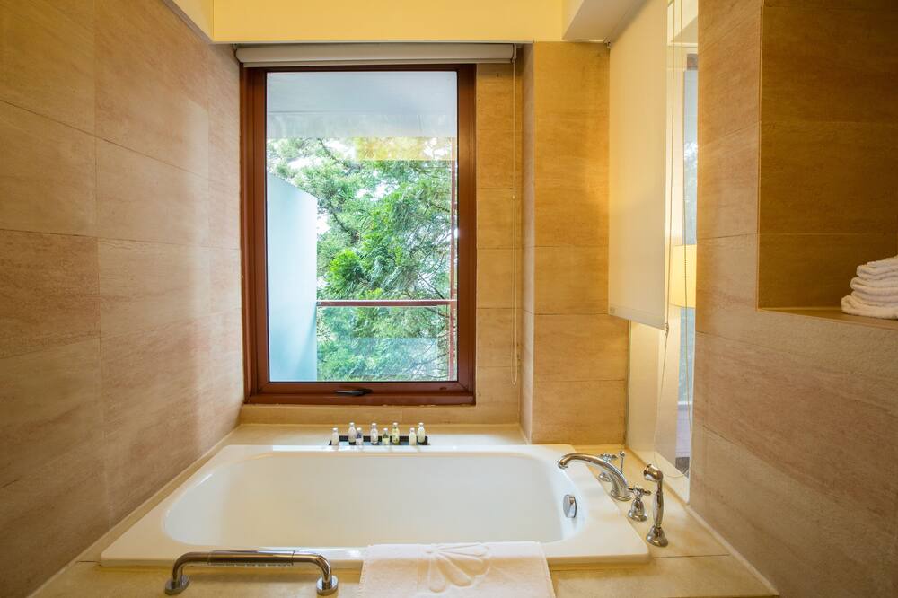 Photo of Bathroom in Zhongzheng
