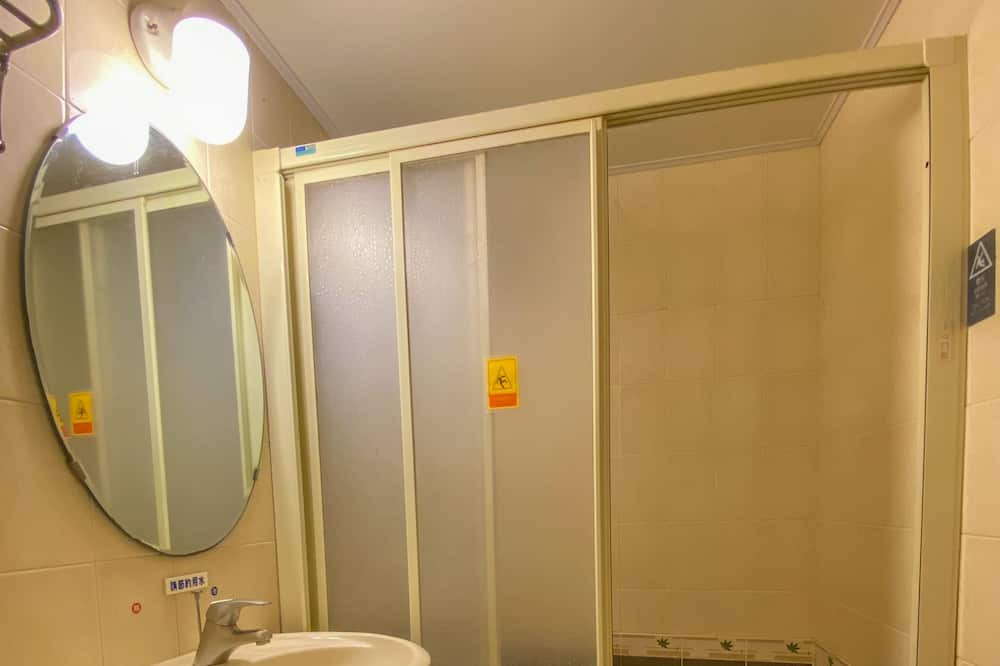 Photo of Bathroom in Ren'ai District
