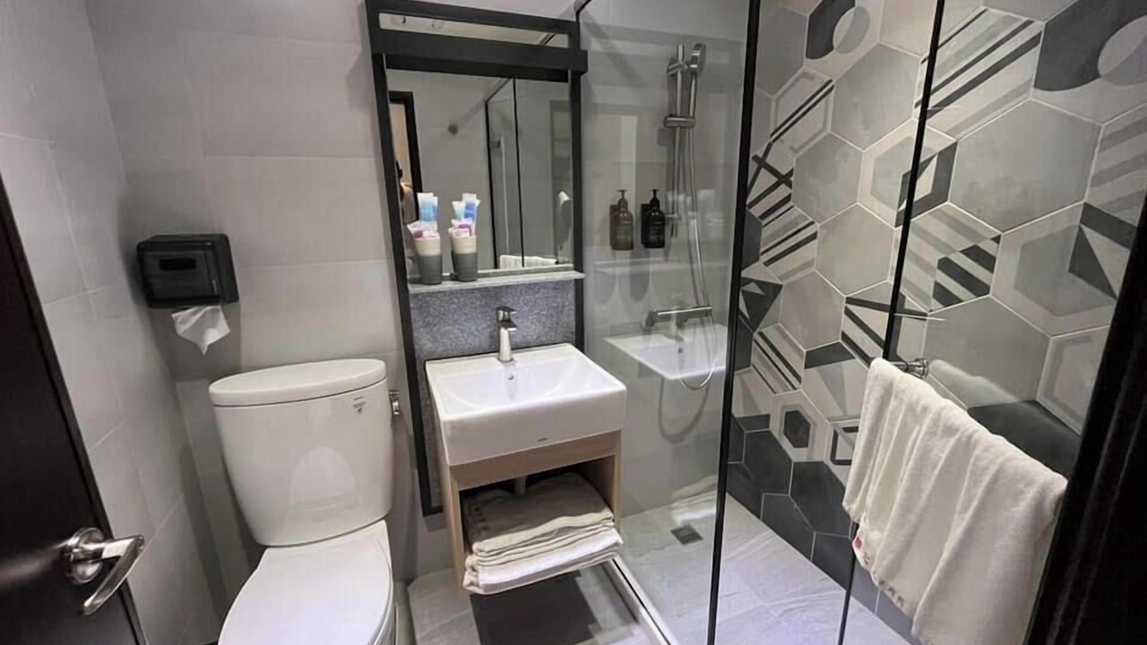 Photo of Bathroom in Ren'ai District