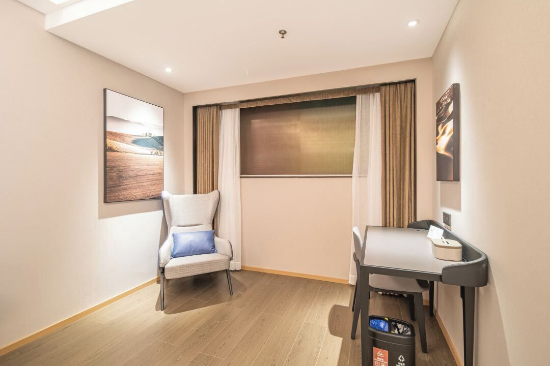 Photo of Bedroom in Luohu