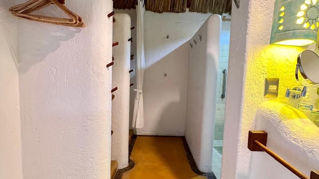 Photo of Bathroom in Zihuatanejo