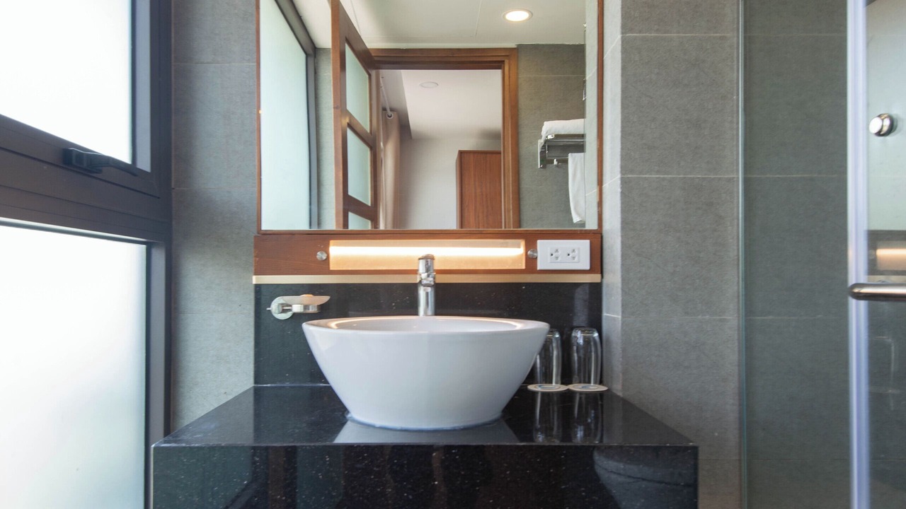 Photo of Bathroom in Tay Ho