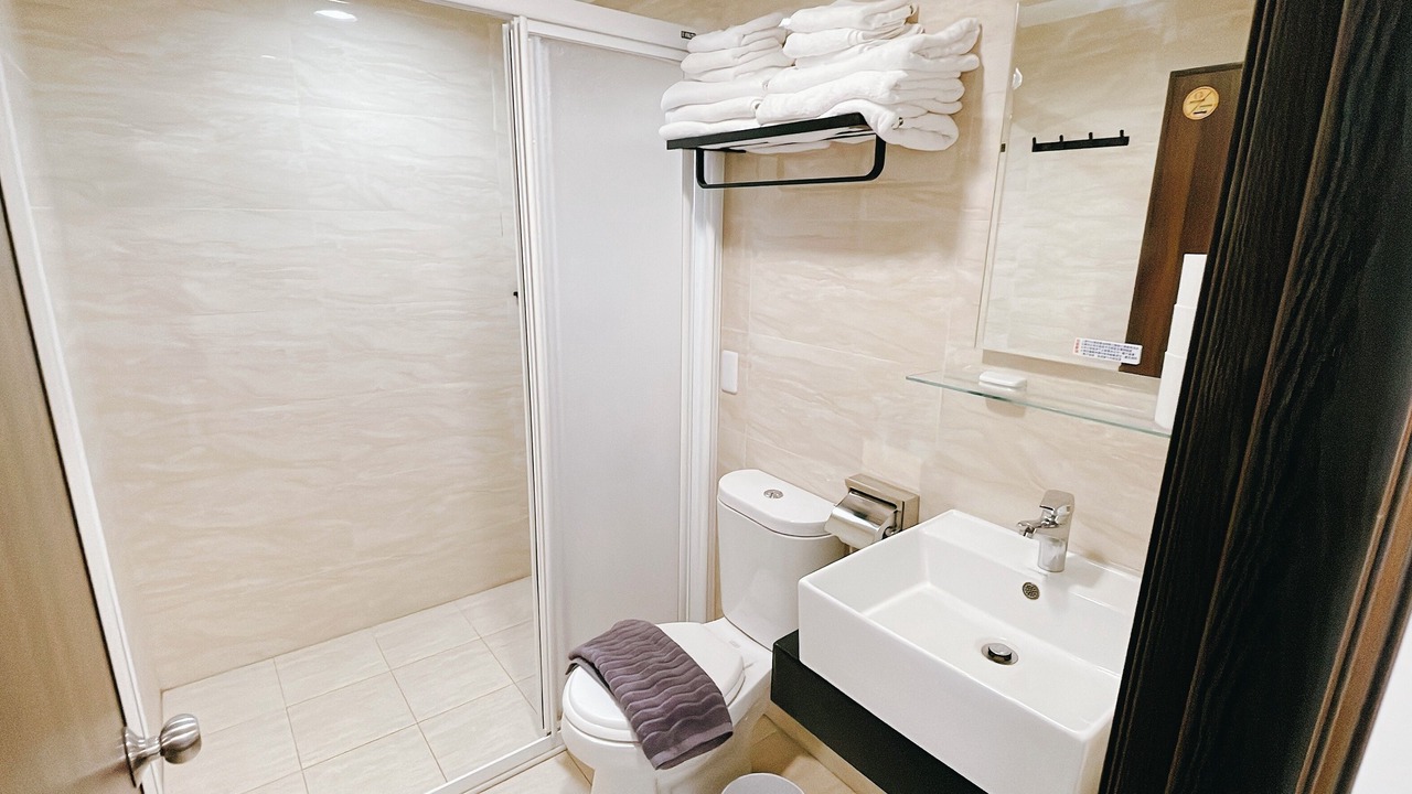 Photo of Bathroom in Sinsing District