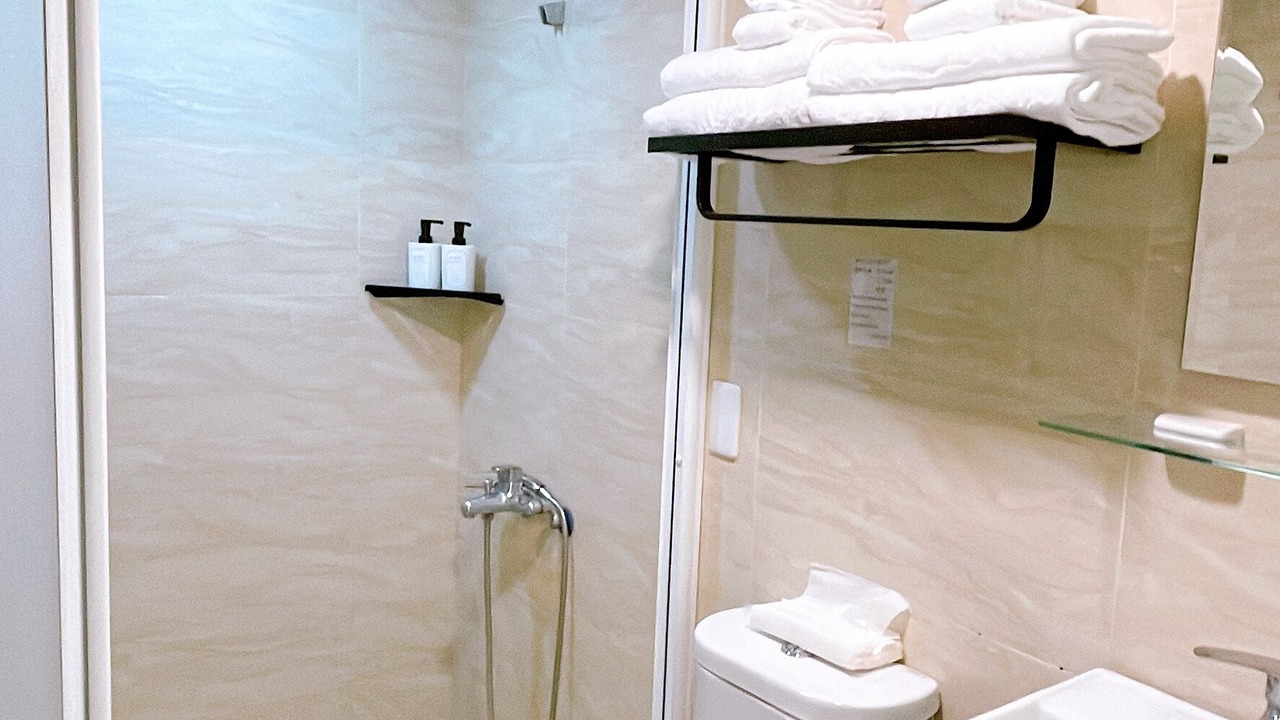 Photo of Bathroom in Sinsing District