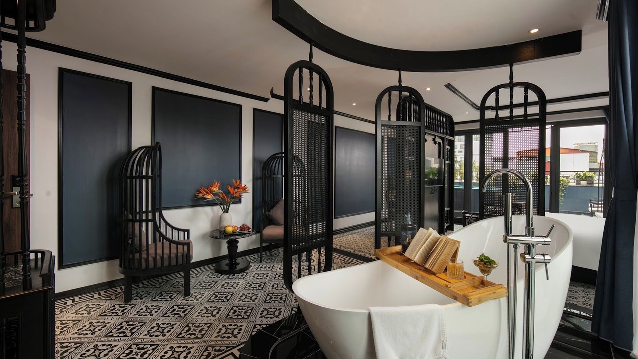 Photo of Bathroom in Old Quarter