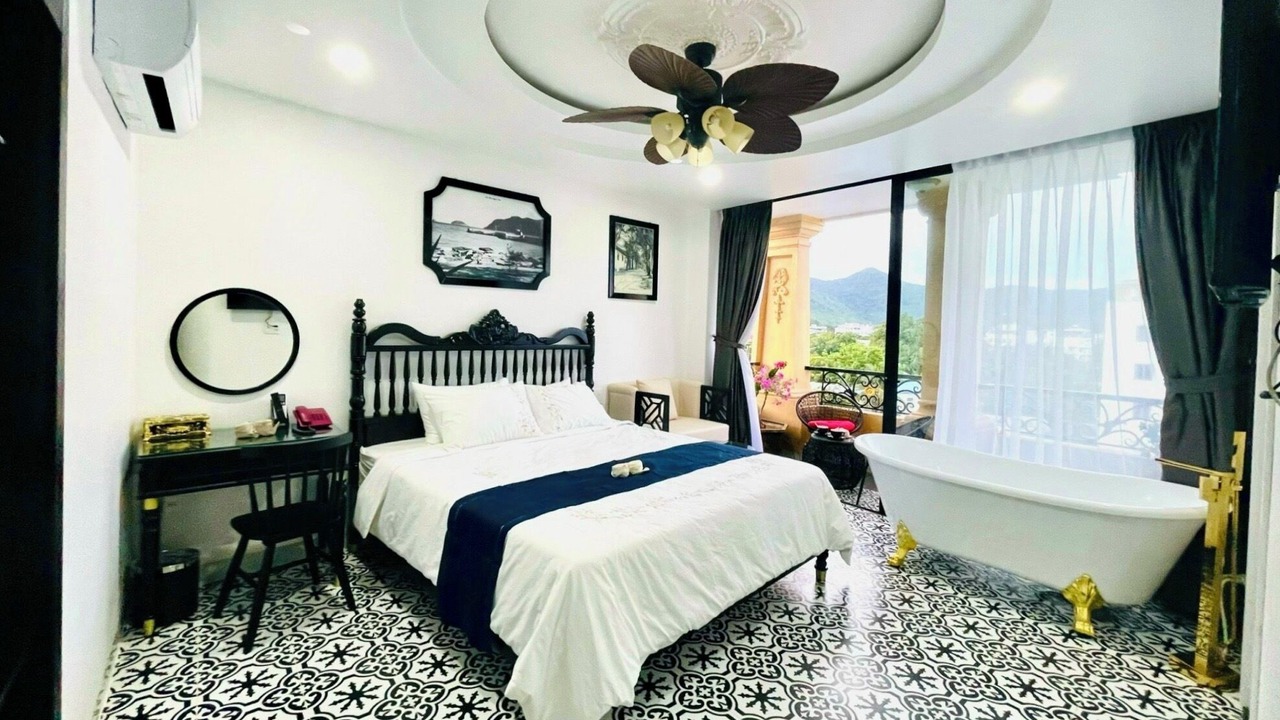 Photo of Bedroom in Con Son