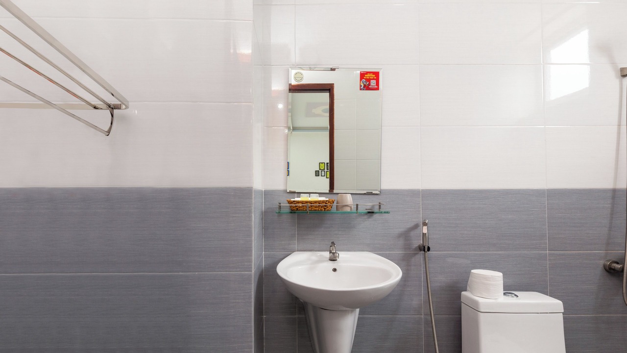 Photo of Bathroom in District 12