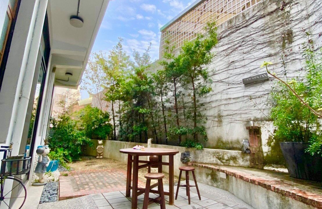 Photo of Patio Balcony in North District