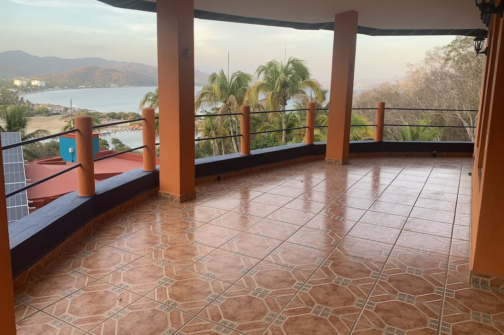 Photo of Outdoor in Club Santiago