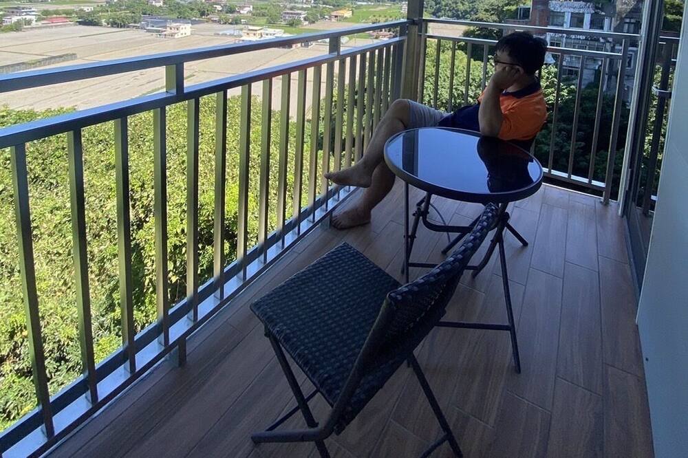 Photo of Patio Balcony in Daxi District